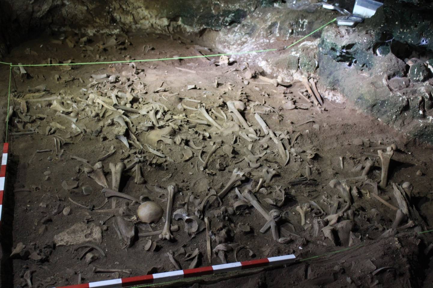 Arqueólogas de la UGR descubren que los primeros cabellos teñidos de la historia formaban parte de rituales funerarios